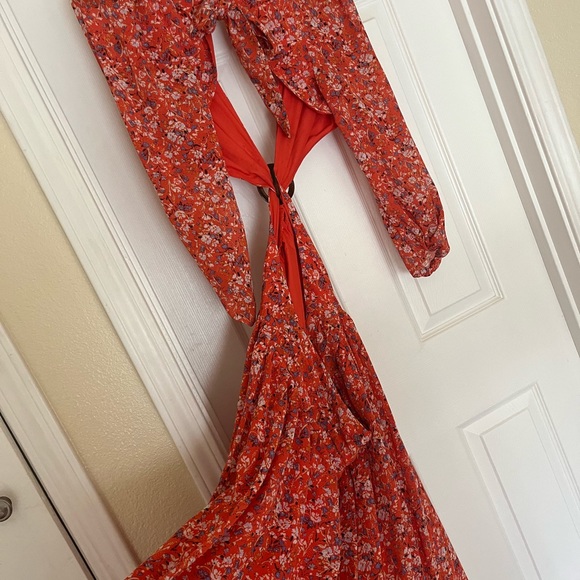 Depend On You Red Cutout Floral Ring Link Maxi Dress NWOT - Picture 12 of 13